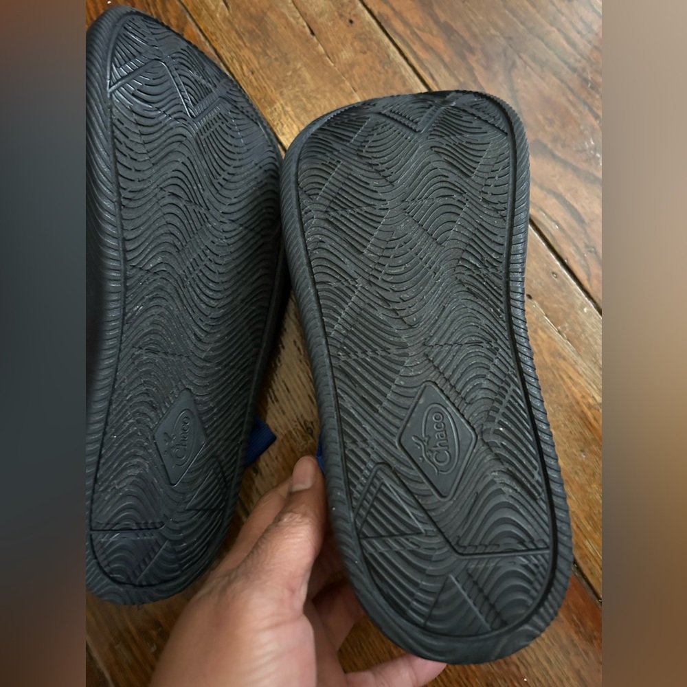 Sandals - Picture 3 of 4